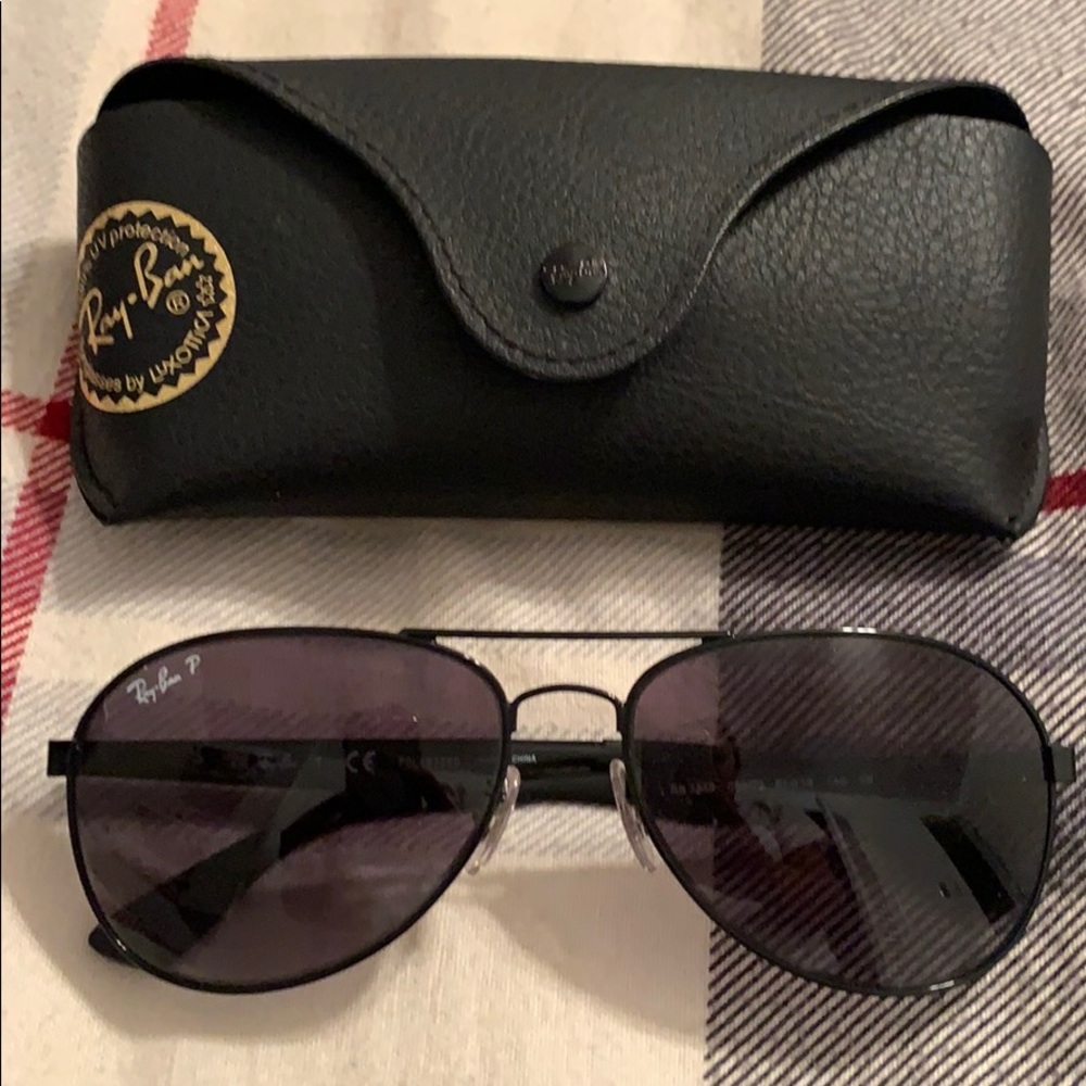 Black Ray Bans